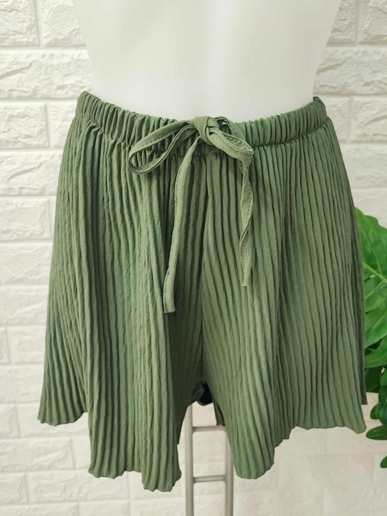 SHORT PLISADO