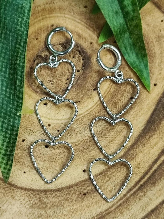 PENDIENTES MULTICORAZONES - PLATEADO