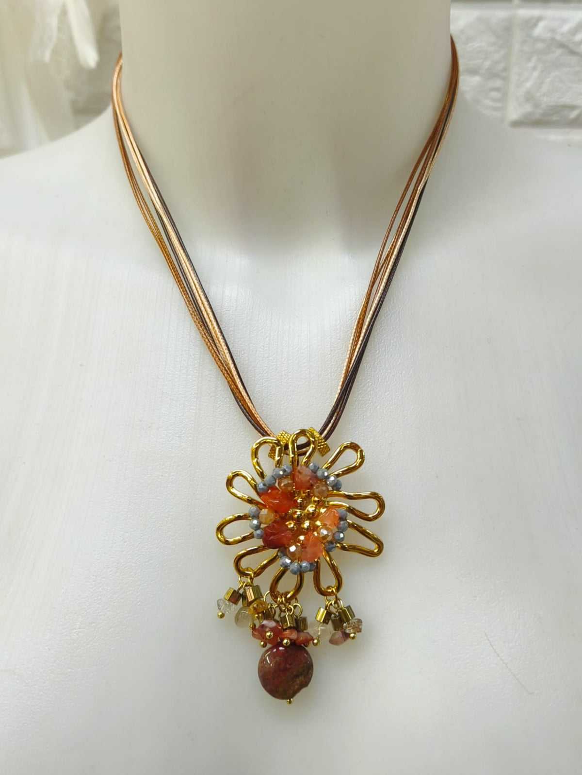 COLLAR FLOR PIEDRAS CUERDA ref. 0127
