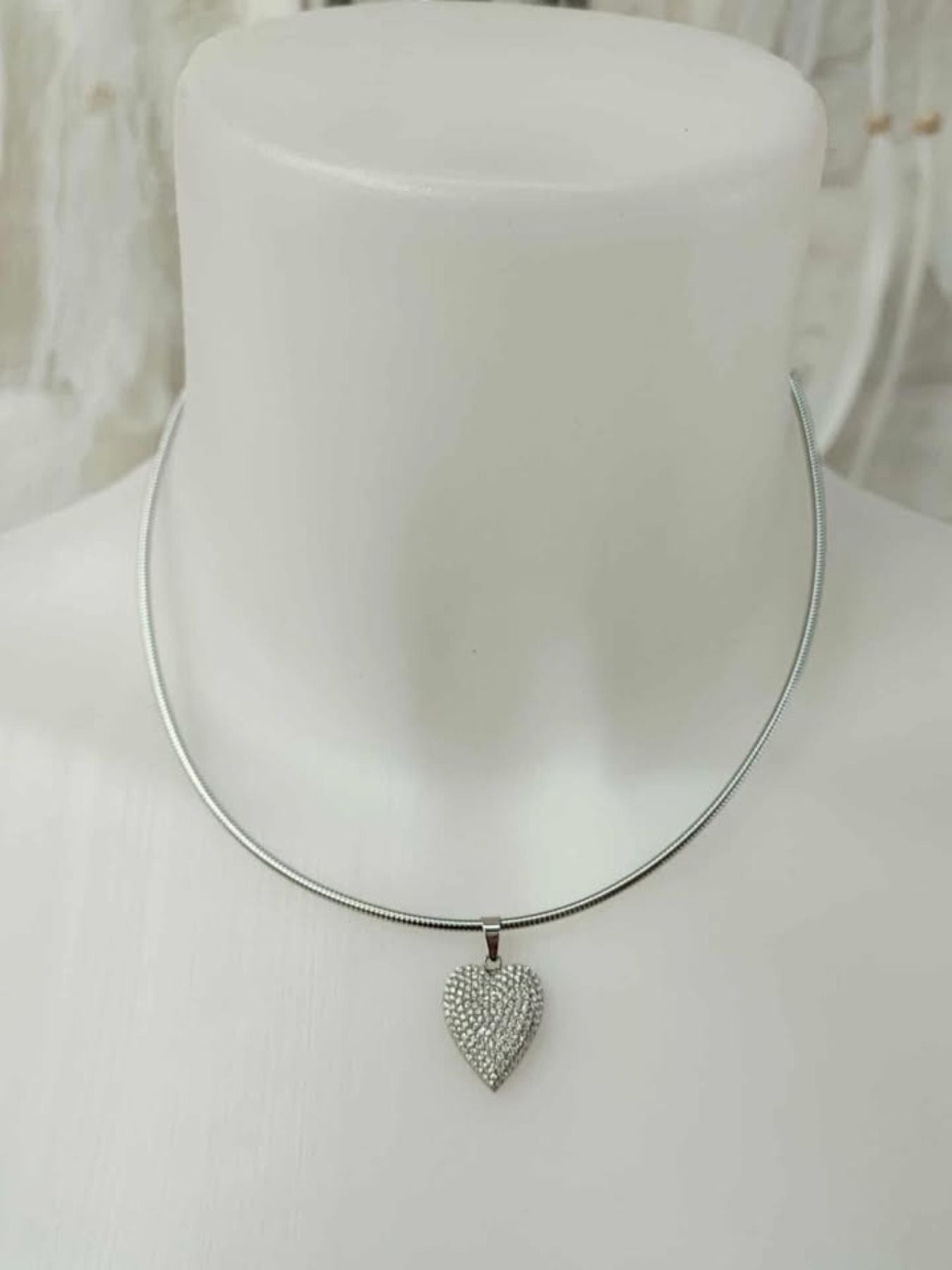 COLLAR CORAZON STRASS