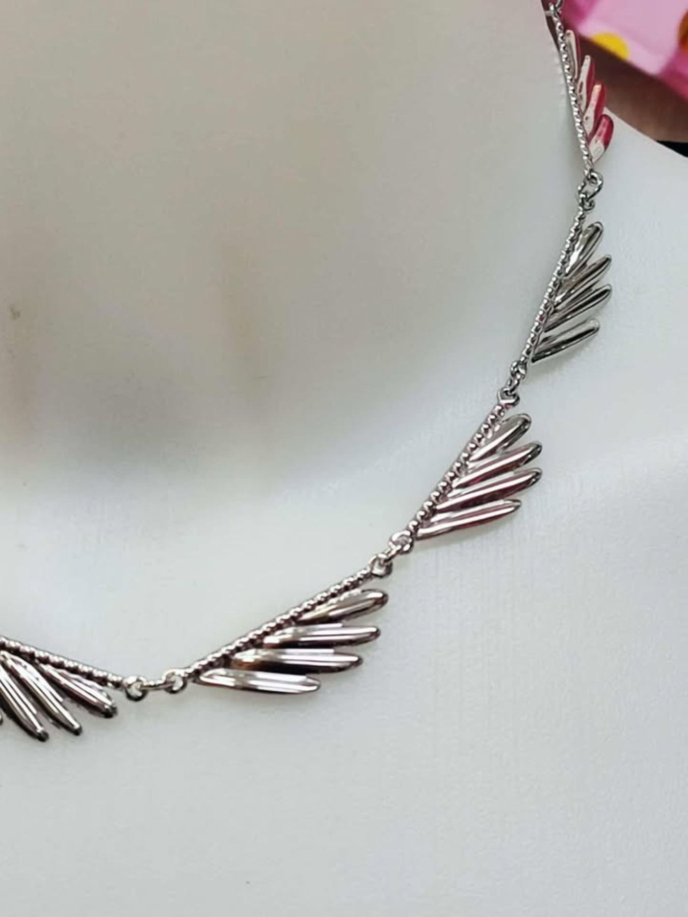 COLLAR HOJAS - PLATEADO