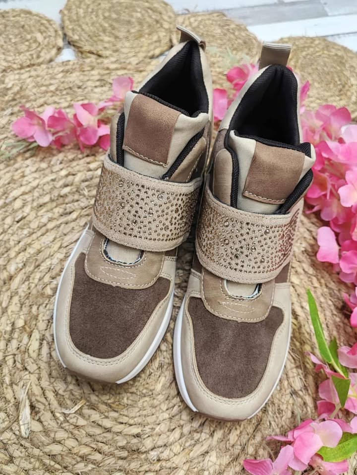 SNEAKER LESLY