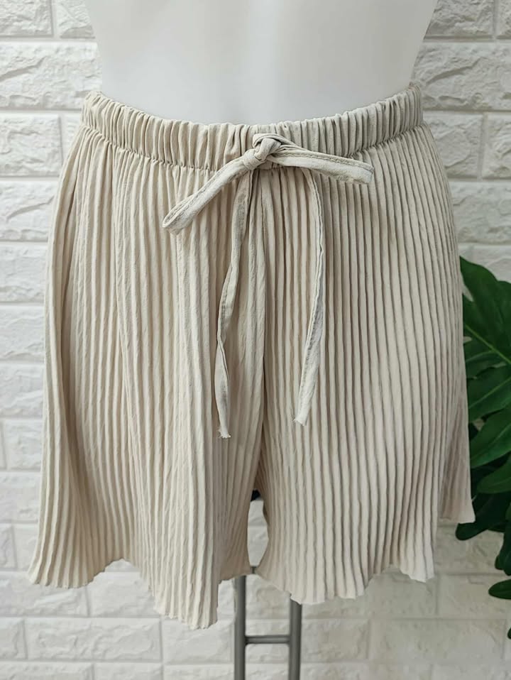 SHORT PLISADO