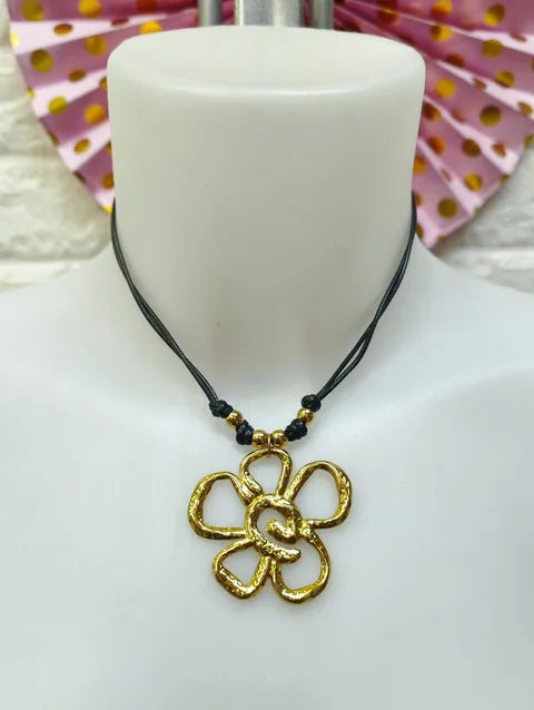COLLAR FLOREL