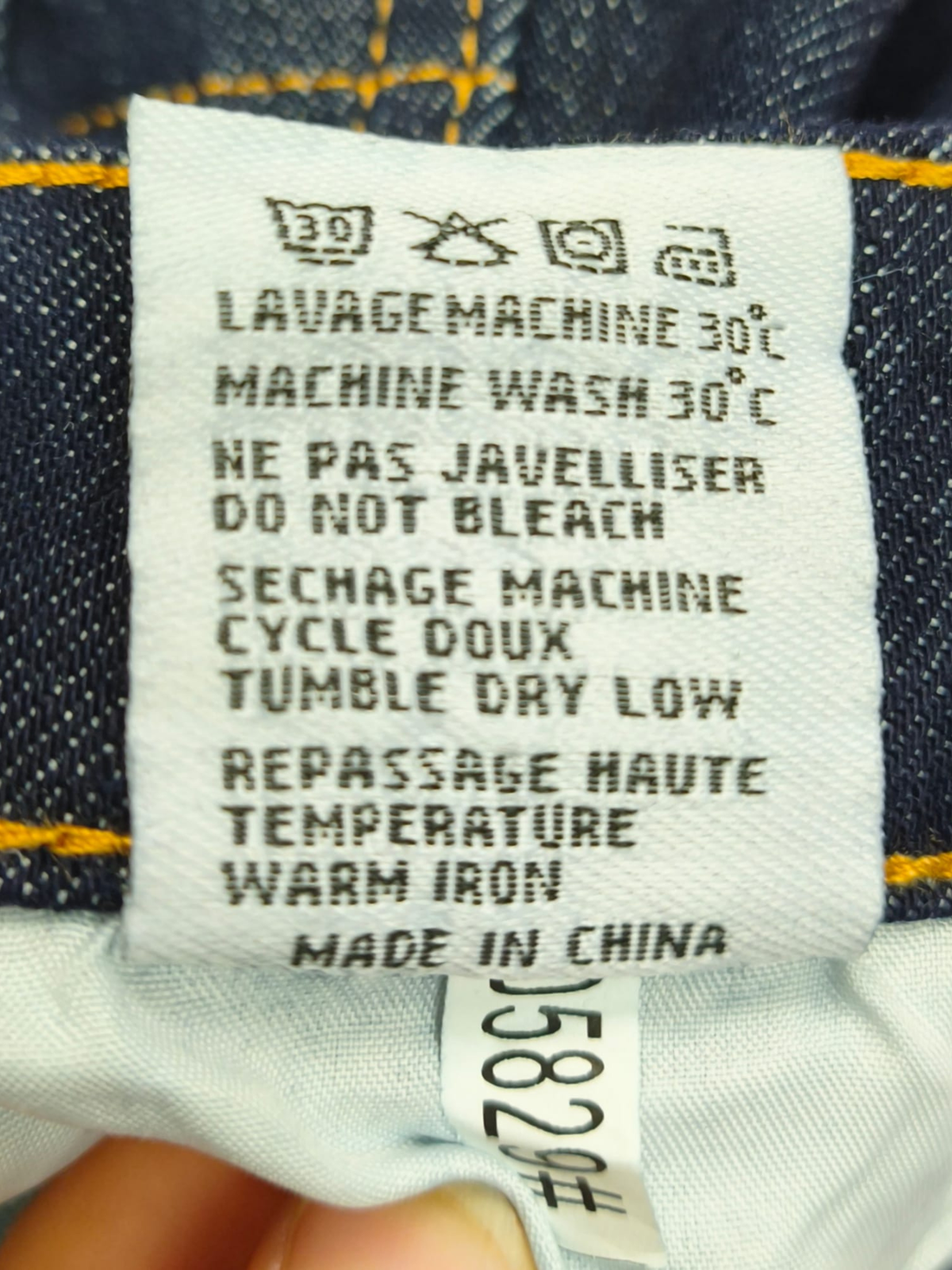 PANTALON VAQUERO BOLSILLO TRASERO ref. 081