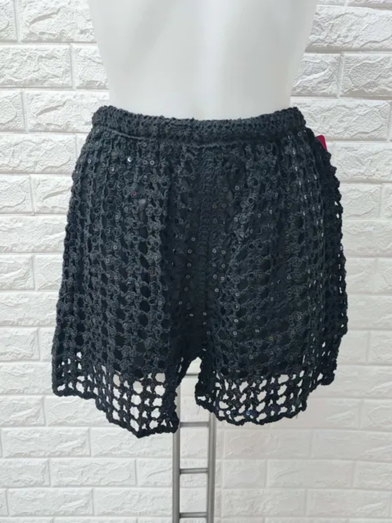SHORT NEXY