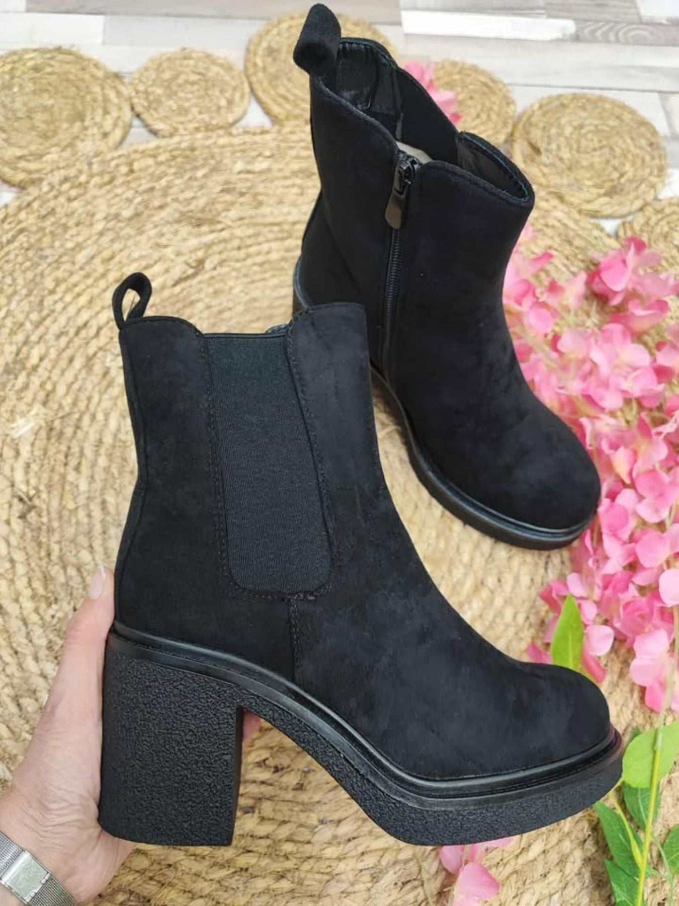 BOTIN CORINA - NEGRO
