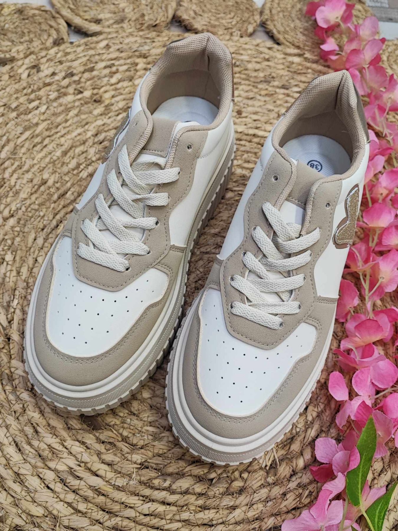 SNEAKER VIOLETA - BEIGE