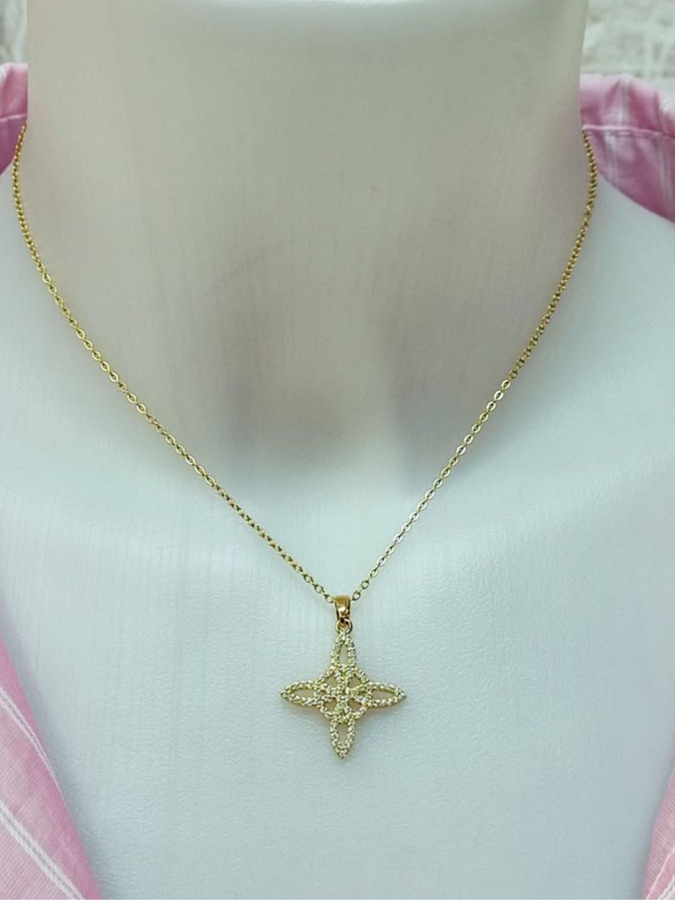 COLLAR NUDO STRASS