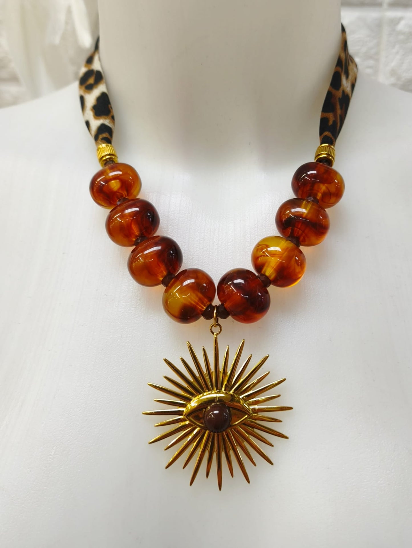 COLLAR MAXI OJO MARRON BOLAS ref. 0125