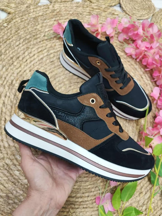 SNEAKER PIPER