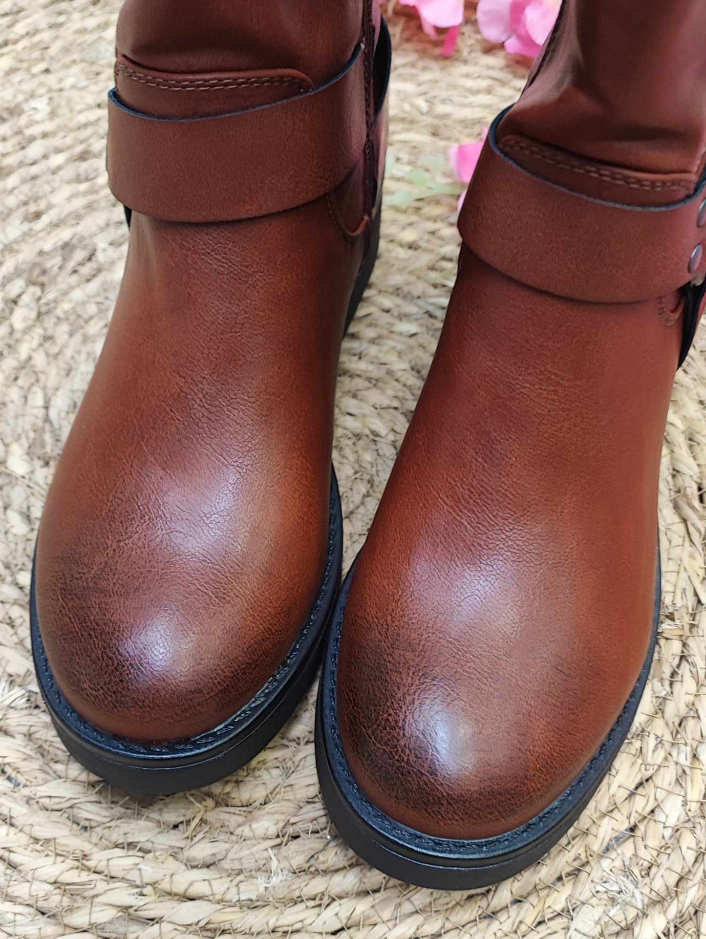 BOTA GINA