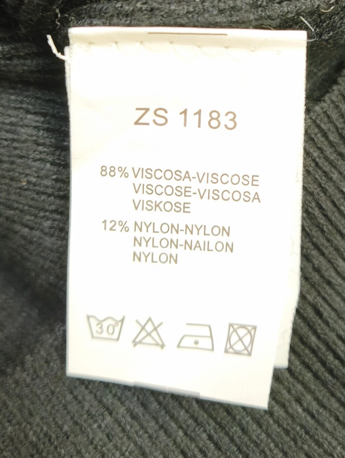 JERSEY PUNTO ESCOTE PICO ref.0145