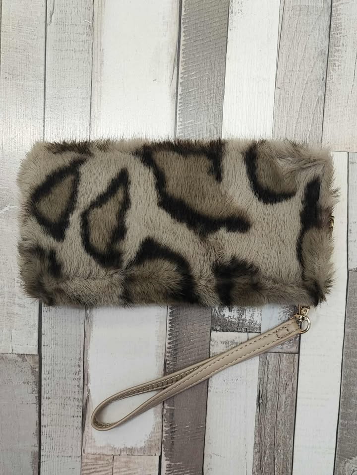 MONEDERO LEOPARDO