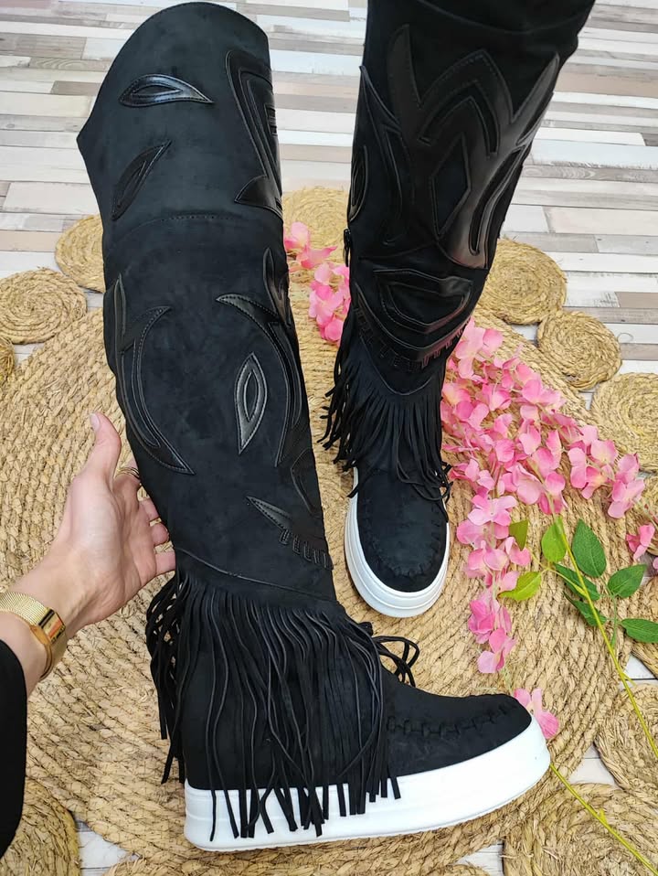 BOTA PRIYANKA - NEGRO