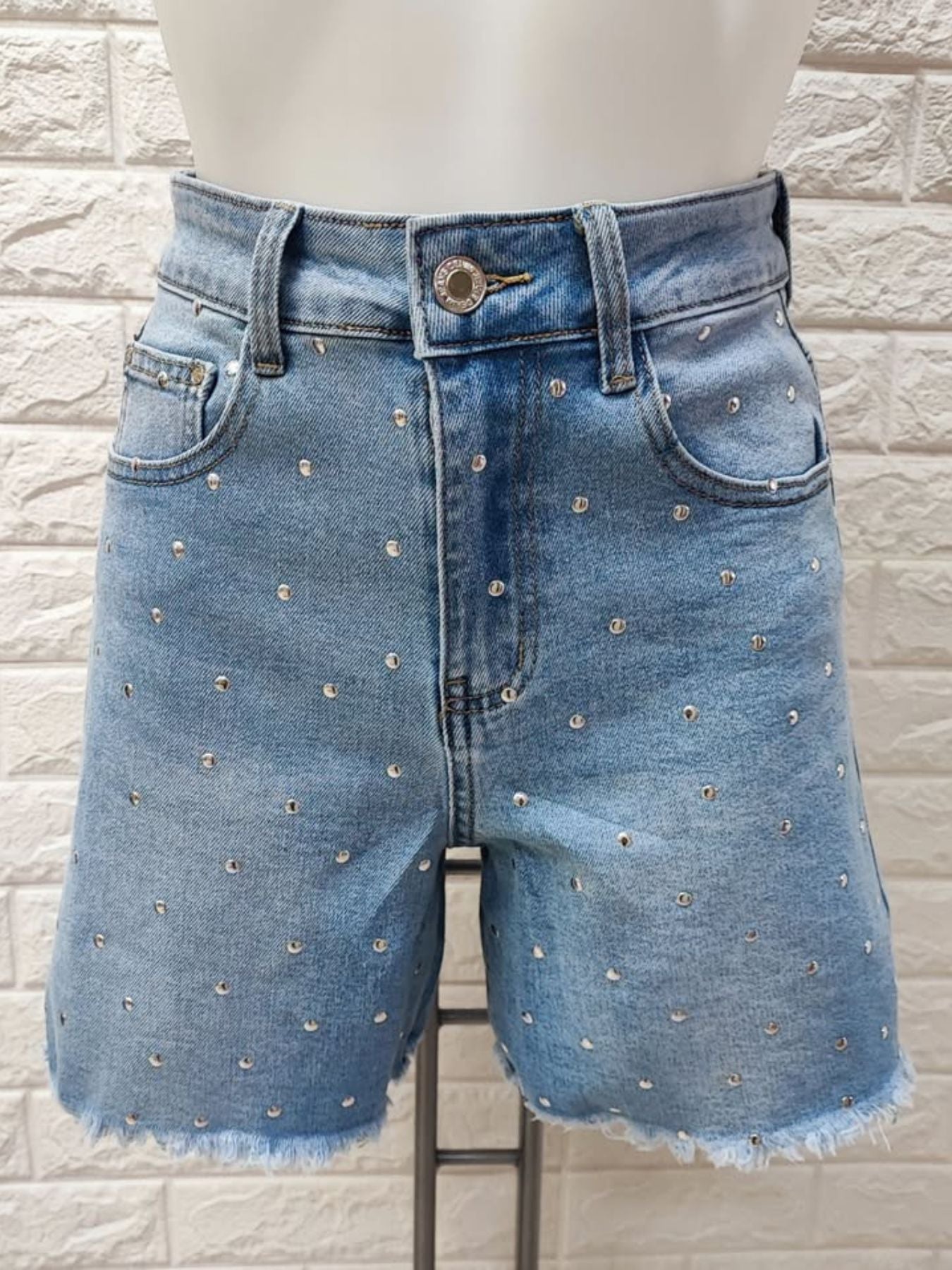 SHORT LUNAY