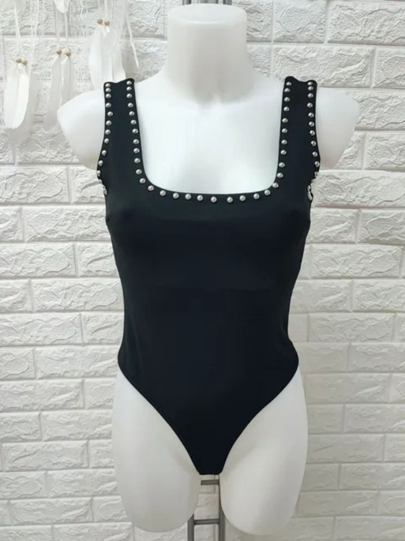 BODY GISS