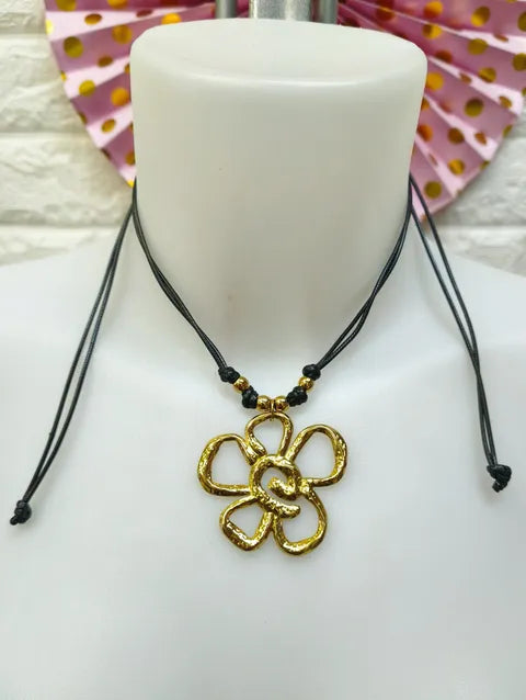 COLLAR FLOREL