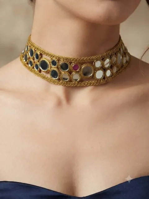 COLLAR NALY