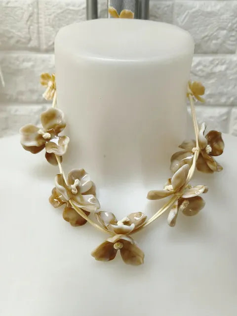 COLLAR FLORY