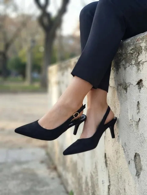 ZAPATO PUNTA FINA ref.016 - NEGRO