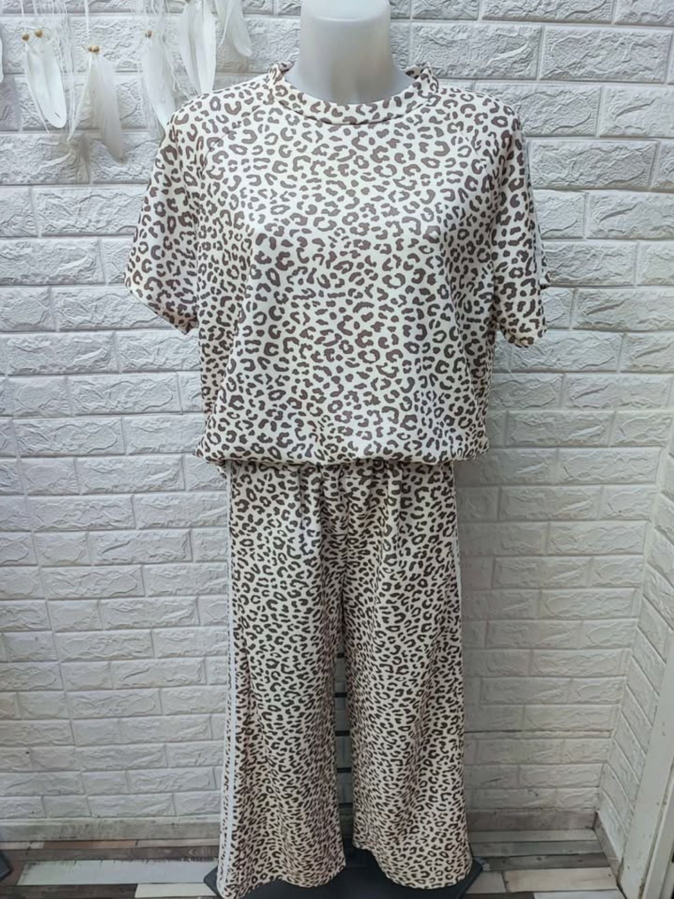 CONJUNTO JANETH