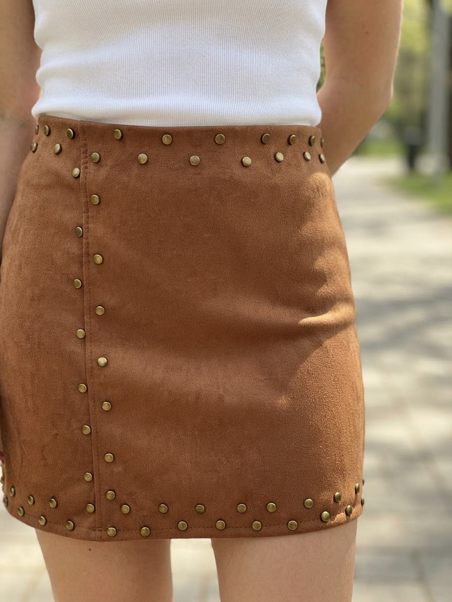 FALDA ANTELINA TACHUELAS ref. 0230